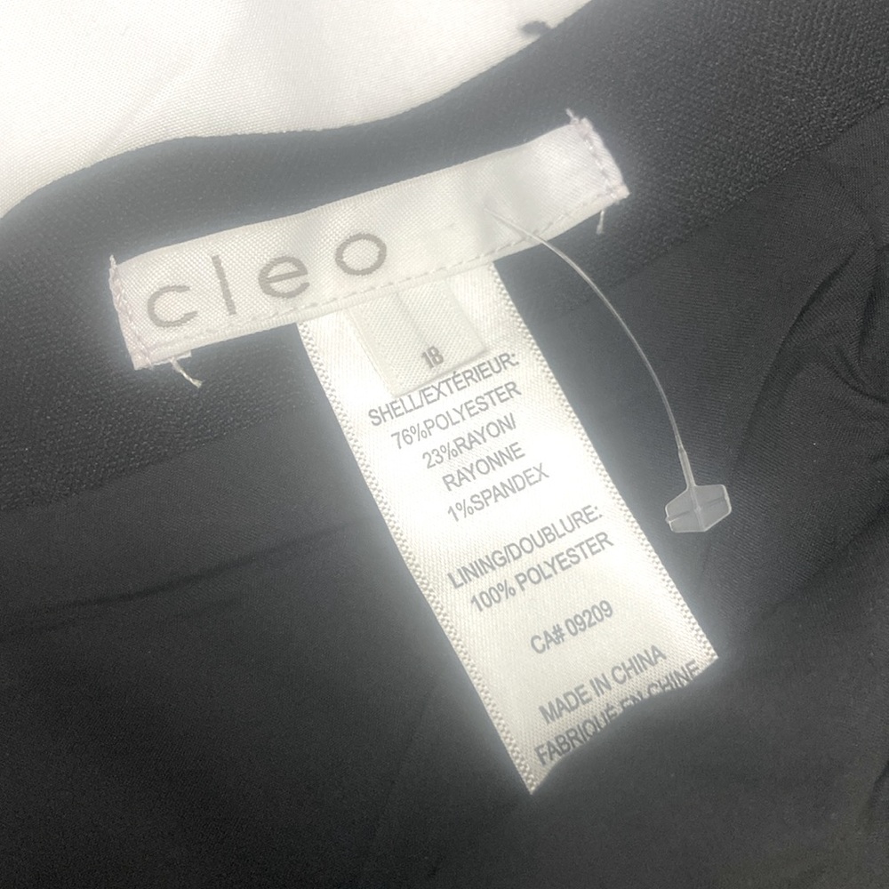 Cleo, size 18, black flare hem skirt